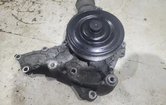 Mercedes-Benz GLK (X204) Water pump A2722010601 2722010601 A272020510
