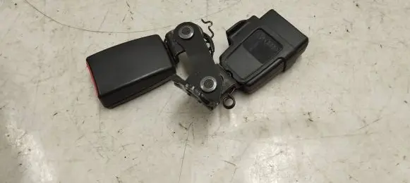 Audi Q3 8U Rear seatbelt buckle 4g0857739a