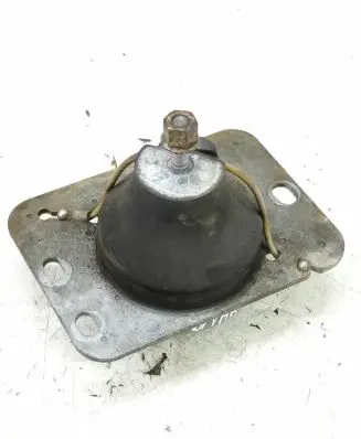 Nissan Primastar Engine mount bracket