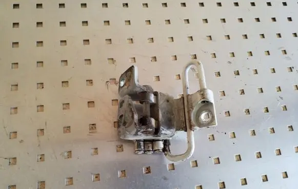 Front door lower hinge