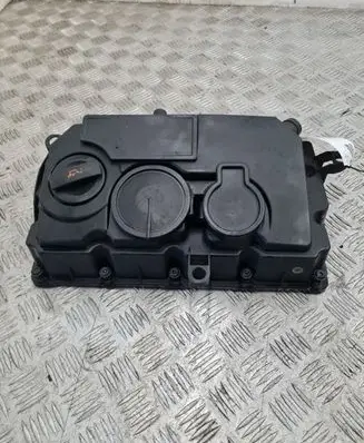 Volkswagen PASSAT B6 Rocker cam cover 