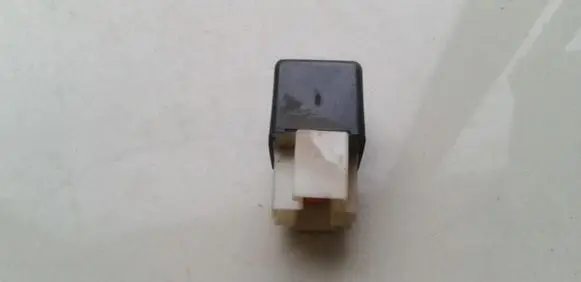 Mitsubishi Colt Other relay MB629080 156700-0110
