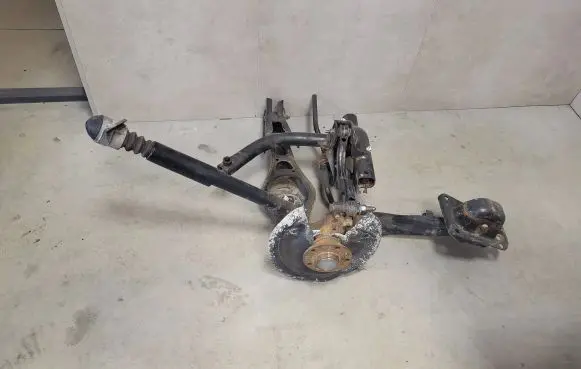 Volkswagen Jetta VI Rear wheel hub