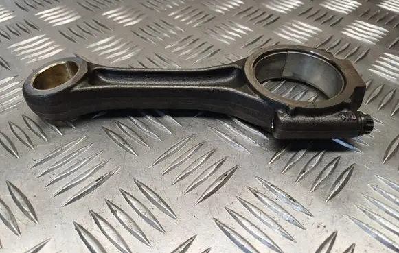 Volkswagen Touran II Connecting rod/conrod 038J