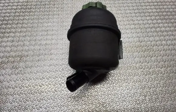 Power steering fluid tank/reservoir