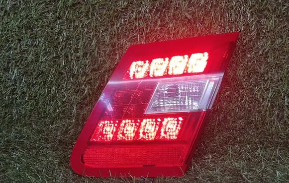Mercedes-Benz E W212 Tailgate rear/tail lights A2128203264