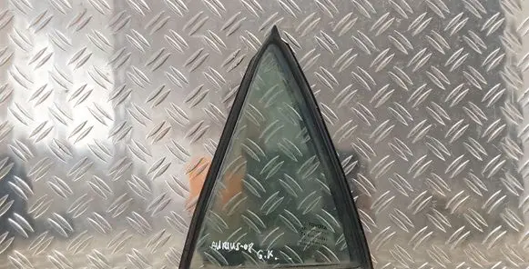 Toyota Auris 150 Rear vent window glass 43R00048