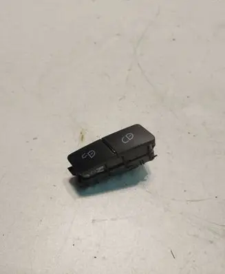 Mercedes-Benz C W204 Central locking switch button A2048706410 03151610
