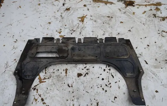Seat Ibiza IV (6J,6P) Engine splash shield/under tray 