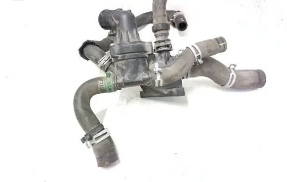 Nissan Qashqai Thermostat/thermostat housing 110614574R