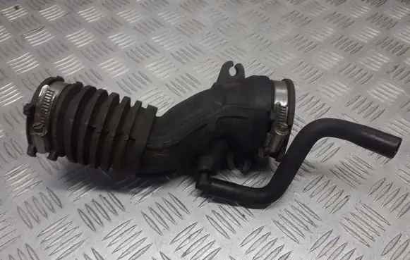 Renault Modus Air intake duct part 8200424266