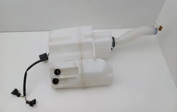 Volvo V70 Windshield washer fluid reservoir/tank 9178881