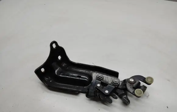 Seat Alhambra (Mk2) Sliding door lower roller guide/hinge 7N0843397DE
