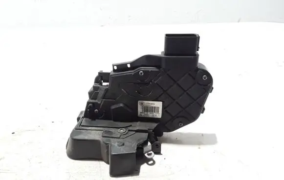 Volvo V70 Rear door lock 31253676