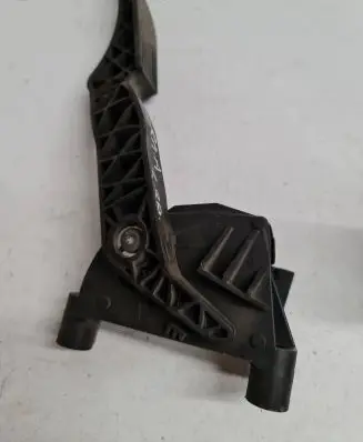 Opel Zafira A Accelerator throttle pedal 9202341 6PV00811400