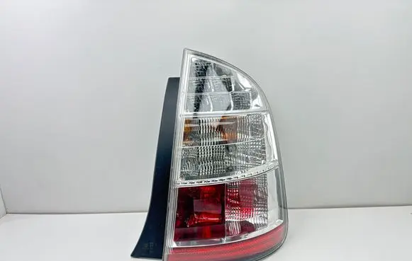 Toyota Prius (XW20) Rear/tail lights A046040