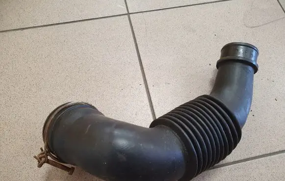 Intercooler hose/pipe