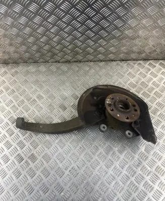 Mercedes-Benz ML W164 Front wheel hub spindle knuckle