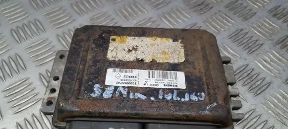 Renault Scenic I Engine control unit/module 8200055742 S110110004