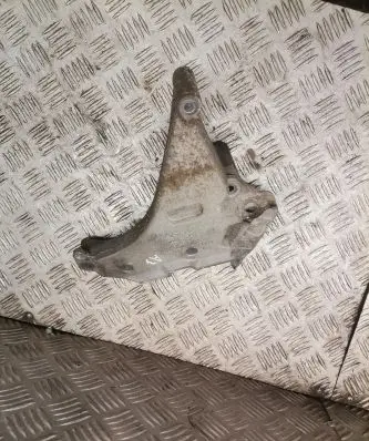 Audi A3 S3 8P Engine mounting bracket 03l199207