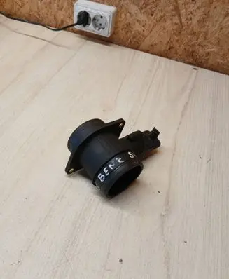 Audi A3 S3 8L Mass air flow meter 0280218002 06A906461A