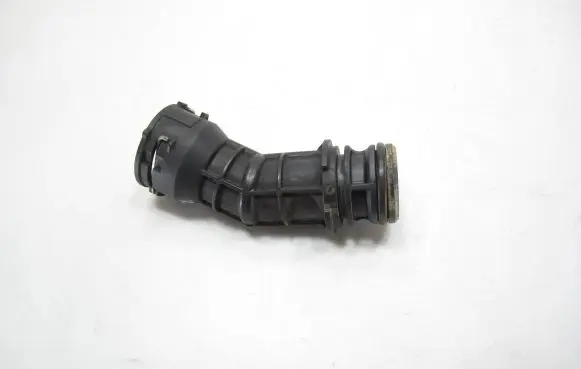 Coolant pipe/hose