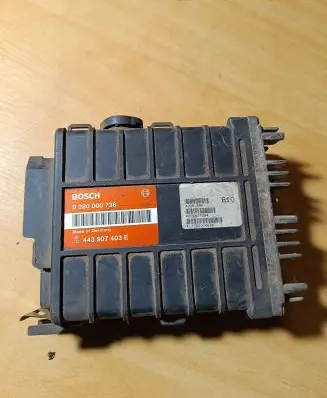 Volkswagen PASSAT B3 Engine control unit/module 443907403E 0280000736