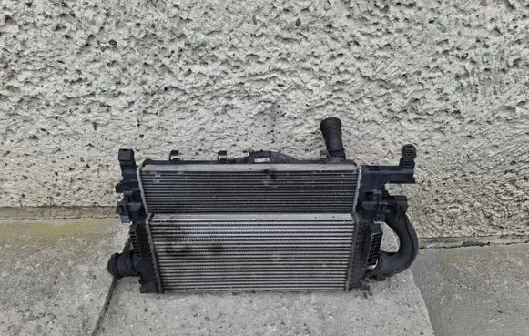 Opel Astra J Coolant radiator 