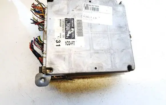 Toyota Corolla E120 E130 Engine control unit/module 8966602310 89666-02310
