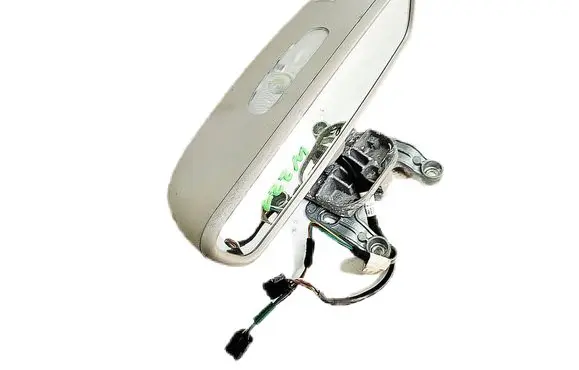 Rear view mirror (interior)