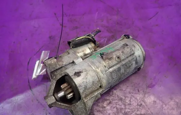 Peugeot 307 CC Starter motor 