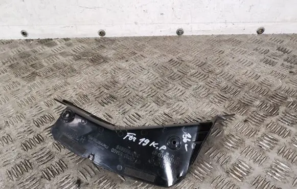 Subaru Forester SK Rear/tail light trim molding 84953SJ010