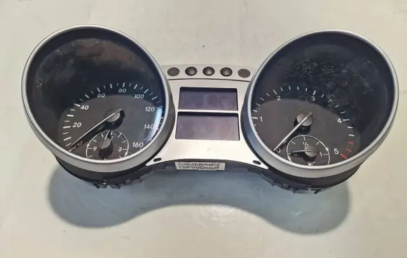 Mercedes-Benz ML W164 Speedometer (instrument cluster) A2514405947 2514405947 A2C53337596