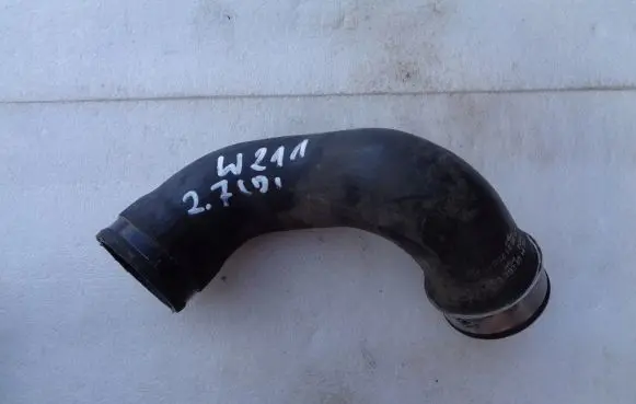Mercedes-Benz E W211 Intercooler hose/pipe A2115282182