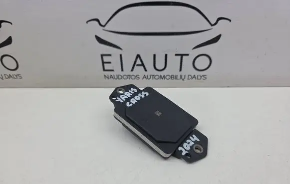 Toyota Yaris Cross Distronic sensor radar 882100D010 ARS510TA 4135AARS5B