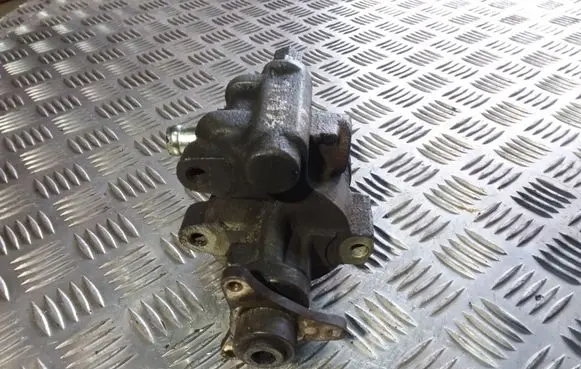 Renault Scenic I Power steering pump 7700840106 26046186