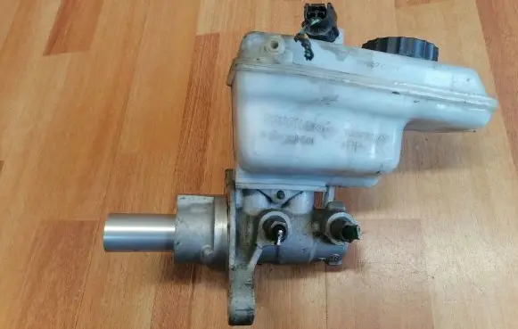 Renault Laguna III Master brake cylinder 0204051440 0204Y21951 31173C640