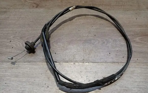 Engine bonnet/hood lock release cable