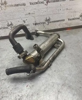Skoda Fabia Mk2 (5J) EGR valve cooler 045131513M
