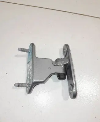 Mercedes-Benz ML W166 Rear door upper hinge NOCODE