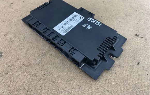 BMW 3 E90 E91 Light module LCM 9166708 61359166708 61359187549