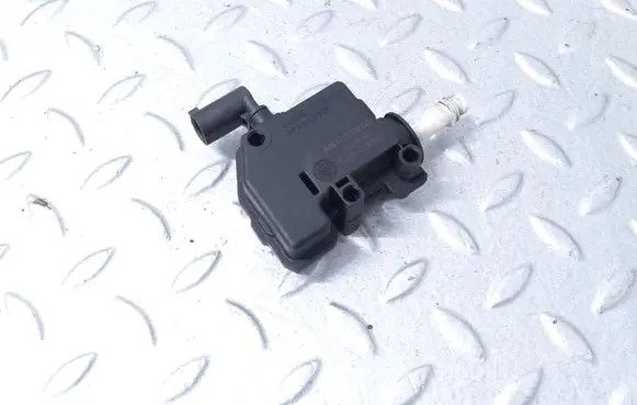 BMW 3 F30 F35 F31 Fuel tank cap lock 7270792