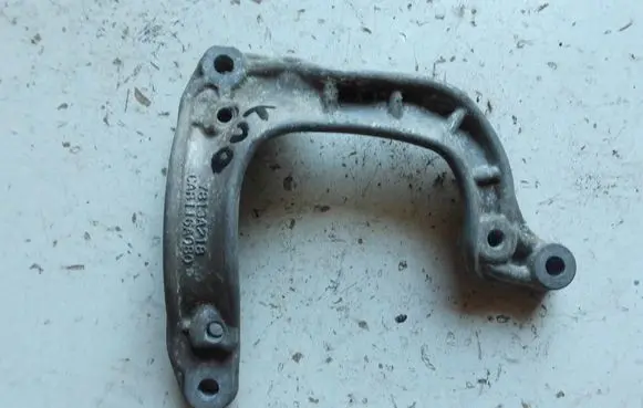 Mitsubishi Outlander Engine mounting bracket 7813A218CAB116A080