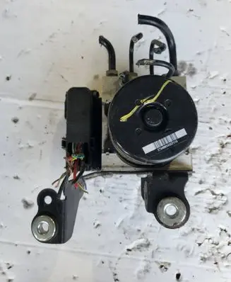 Volvo V60 ABS Pump 31329137 28526258053 10092604093