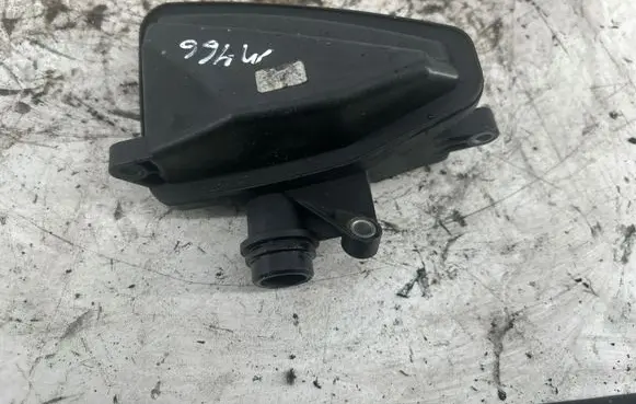 Mercedes-Benz CLS C218 X218 Intake resonator A6421400087