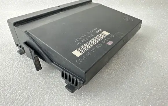 Mercedes-Benz CLK A209 C209 Comfort/convenience module A2098200326