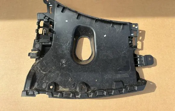 BMW X5 G05 Radiator trim 5A1A2F6 10503420