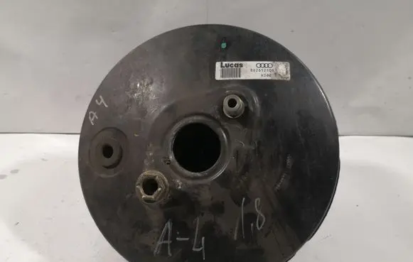 Audi A4 S4 B5 8D Brake booster 8D2612105