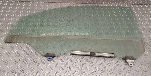 Toyota Urban Cruiser (XP110) Front door window glass four-door 