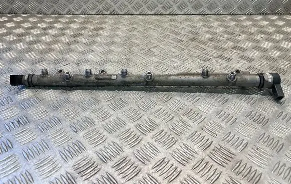 BMW 5 E60 E61 Fuel main line pipe 7795514